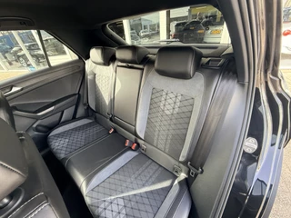 Volkswagen T-Roc 1.5 TSI R-Line Edition  | LED | Keyless | Virtual Cockpit | Apple/Android | Adapt Cruise | PDC v+a incl. camera / 71