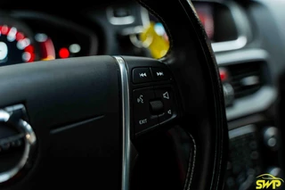 Volvo V40 2.0 T4 Business Sport | NAP Auto | Navi | Automaat | 2.0 motor / 7