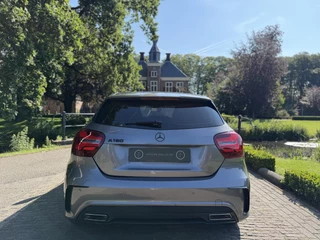 Mercedes-Benz A-Class 180 AMG-Line / 22