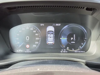 Volvo XC40 1.5 T4 Recharche Inscription | SOH 99%! | Panoramadak | Harman/Kardon | Leder | Camera | Navigatie | Cruise Control / 24