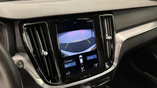 Volvo V60 2.0 B3 Momentum Business ECC NAVI CAMERA CARPLAY LM CRUISE. / 9