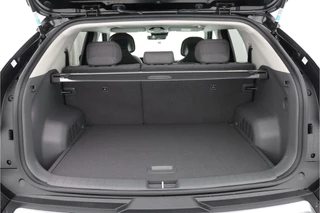 Kia EV3 Plus 81.4 kWh  - Prijs incl. €3.000,- inruilpremie - Stoel/Stuur Verwarming - Climate Control - Draadloze oplader - Navigatie - Fabrieksgarantie tot 06-2033 / 32
