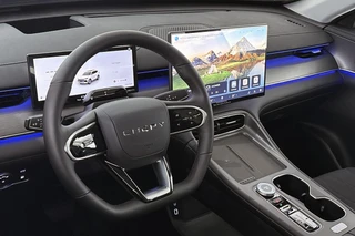Chery Tiggo 8 Unique 7-peroons  PHEV  Panoramadak / 6