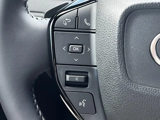 Toyota C-HR+ First Edition 77 kWh PREMIUM KLEUR EL-ACHTERKLEP BLIND-SPOT CLIMA STOEL/STUURVERWARMING APPLE/ANDROID / 15