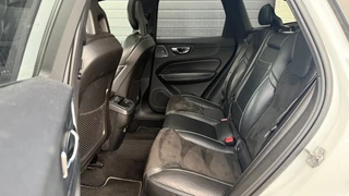 Volvo XC60 2.0 T6 AWD R-Design | Luchtvering | Pano | 360° | B&W | ACC | Memory / 10