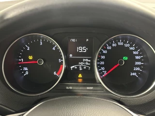 Volkswagen Polo 1.4 TDI Comfortline DSG CARPLAY CRUISE ECC LM. / 23