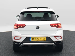 Volkswagen T-Roc 1.5 TSi 150 Pk Automaat Style | Carplay | IQ.Light LED | Panoramadak | Virtual Cockpit | Adaptive Cruise | 17 Inch / 7