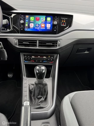 Volkswagen Polo 1.0 TSI Style VOL! CLIMA*ADABCR*PDC*CARPLAY*IQLICHGTS* / 43