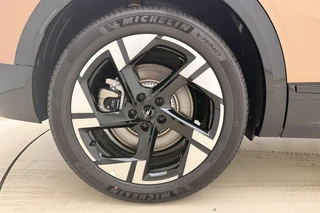 Opel Grandland Electric GS 73 kWh | Stoelverwarming | Verwarmd stuurwiel | Adaptieve Cruise Control | 360° Camera | Panoramisch schuif/kantel dak | Matrix LED koplampen | 20'' Lichtmetalen velgen / 17