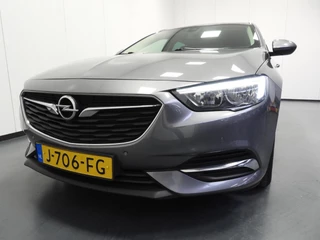 Opel Insignia Sports Tourer 1.5 Turbo Business Executive NAVI/CAMERA/WINTERPACK/17"LMV! / 35
