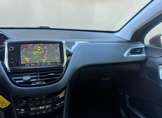 Peugeot 2008 1.2 PureTech Allure automaat / 13