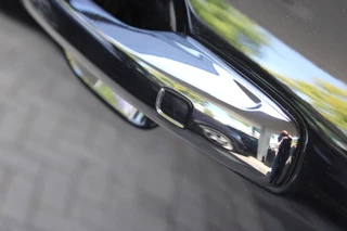 Volvo XC60 2.0 T6 Plug-in hybrid AWD Plus Black Edition  | Panoramadak | H/K | Camera | Leder / 15