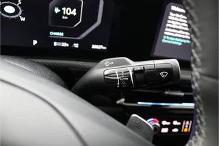 Kia EV6 Plus 84 kWh - Stoel-/stuurverwarming - Navigatie - Cruise Control Adaptief - Apple CarPlay/Android Auto - Fabrieksgarantie tot 02-2032 / 24