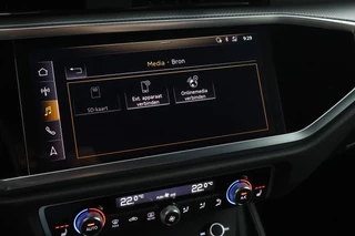 Audi Q3 40 TFSI 190pk quattro edition one Trekhaak Camera Keyless Virtual Cockpit Panoramadak Navigatie S-Line / 27