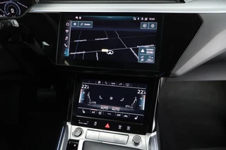 Audi e-tron 55 408pk quattro S edition 95 kWh SOH 94% HUD Elec stoelen Memory Camera ACC S-Line / 14
