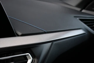 BMW 2 Serie Gran Coupé 218i M-Sport  Shadowline Trekhaak 18inch Live-cockpit Sfeerverlichting / 69