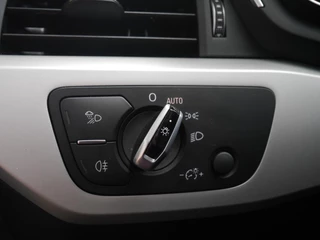 Audi A4 Avant 1.4 TFSI Pro Line | Elektrisch te openen kofferbak | Apple carplay/Android auto | 18 inch lichtmetalen velgen | Cruise control | Parkeersensoren achter |  bi-xenon koplampen | Climate control | Navigatie / 18