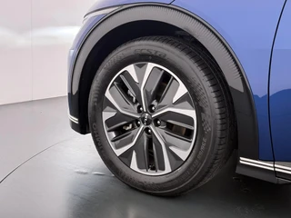Kia EV6 Light 77.4 kWh SOH 100% | 3.000KM UNIEKE KM-STAND | KIA DEALER ONDERHOUDEN | 1E EIGENAAR | LEDEREN BEKLEDING | CAMERA | ADAPTIVE CRUISE | KIA GARANTIE TOT 10-2030 | BTW VERREKENBAAR / 14