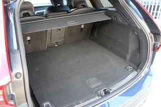 Volvo XC60 2.0 T6 PHEV AWD Plus Black Edition  | Panoramadak | Head-up | 360 Camera | H&K / 50