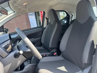 Toyota Aygo FUN 5-DEURS NL-AUTO AIRCO CENTRALE VERGRENDELING / 7