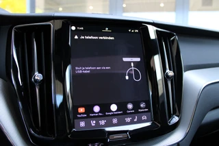 Volvo XC60 2.0 T6 Plug-in hybrid AWD Plus Black Edition  | Panoramadak | H/K | Camera | Leder / 33