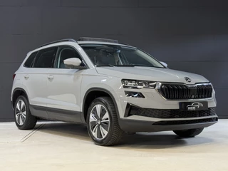 Škoda Karoq 1.5 TSI ACT Business Edition Plus Panoramadak | Camera | Adaptive cruise | Stoelverwarming | Full LED | NL auto | Dealer onderhouden / 7