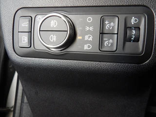 Ford Kuga 2.5 PHEV e-CVT 225pk ST-Line X / 25