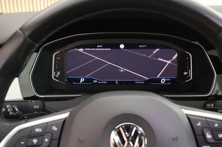 Volkswagen Passat Variant 1.5 TSI 150pk DSG 2x R-Line Panoramadak Leder Camera Stoelverwarming Virtual Cockpit / 43