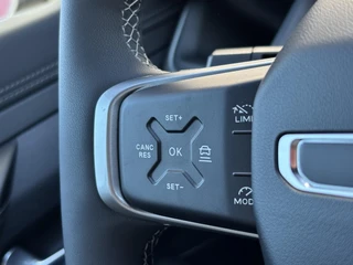 Jeep Compass First Edition 74 kWh | Apple-Android | Schuif-kanteldak | Warmtepomp / 25