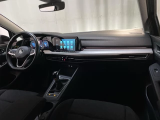 Volkswagen Golf Variant 1.0 TSI 110pk Life Sfeerverlichting Navigatie Parkeersensoren / 4