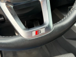 Audi A3 35 TFSI S-Line Automaat ACC B&O Black Style / 35