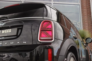 MINI Countryman 1.5 Cooper Essential | 1e eigenaar | NL auto | Driving Assistant | Camera | Sportstuur | Keyless entry | Stoelverwarming | LED | Carplay | DAB | Navigatie | PDC / 45