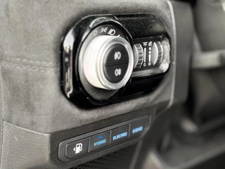 Jeep Wrangler Unlimited Brute 4XE Rubicon | Cabrio | BRUTE Active Suspension System | Apple-Android / 25