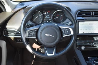 Jaguar F-PACE 2.0T AWD PRESTIGE LEDER + STOEL VERW. / P.CAM / ALL SEASON / 18