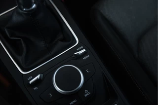 Audi Q2 1.0 TFSI Sport  | NL Auto | Bluetooth / 45