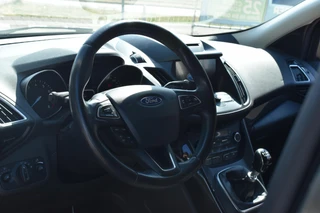 Ford Kuga 1.5 EcoBoost Titanium 2e Eigenaar | BSM | Navigatie  | 100% Onderhouden | 12 mnd BOVAG Garantie | Whatsapp 06-53188999 / 2