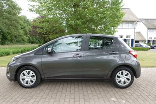 Toyota Yaris 1.5 Hybrid Aspiration  | 1ste eigenaar | Camera | Climate control | / 6