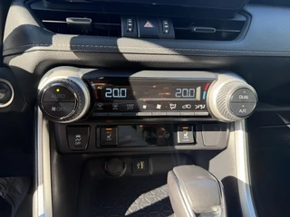 Toyota RAV4 2.5 Hybrid AWD Dynamic 4S-BANDEN EL-SPIEGELS CAMERA PARK-SENSOREN APPLE/ANDOID STOELVERW CLIMA / 23