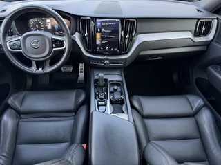 Volvo XC60 2.0 T8 Twin Engine AWD R-Design Pano | Elec Trekhaak | Camera | / 4