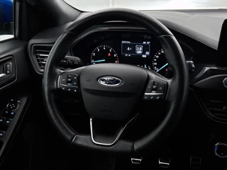 Ford FOCUS 1.0 EcoBoost Hybrid ST Line X Business | Apple CarPlay | Camera | Winter Pack | / 9
