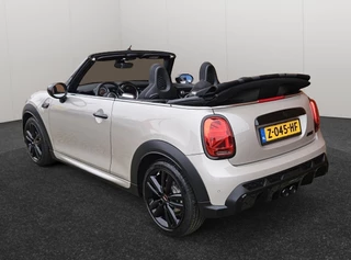 Mini Cabrio 2.0 John Cooper Works S Cabrio | Automaat | Sportstoelen | Carplay/Android Auto | Cruise Control / 4