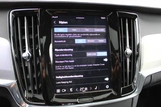 Volvo V90 2.0 T8 Plug-in hybrid AWD Ultimate Dark  | Panoramadak | Head-Up | H/K | Memory / 30