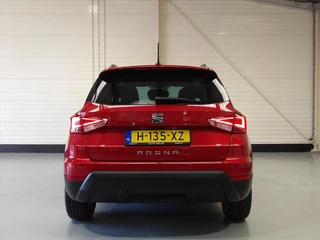 SEAT Arona 1.0 TSI 95pk Style Business Intense / 9