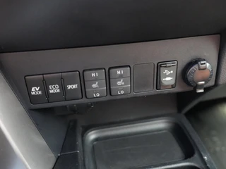 Toyota RAV4 2.5 Hybrid AWD Executive Business / 11