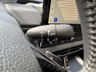 Toyota C-HR+ First Edition 77 kWh NIEUW DIRECT LEVERBAAR! STOEL/STUURVERW 20'' LM-VELGEN BLIND SPOT EL-ACHTERKLEP WARMTEPOMP NAVI PARK-SENSOREN CAMERA CLIMA APPLE/ANDROID / 28