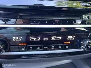 BMW 5-serie Touring 530i High Exec/Pano/Head Up/Leer/19"/LED / 21