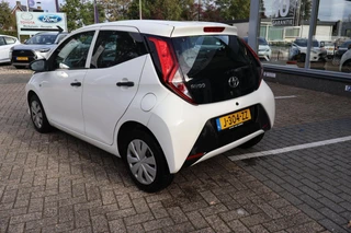 Toyota Aygo 1.0 VVT-i x-fun NL-AUTO AIRCO / 12
