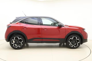 Opel Mokka 1.2 Turbo 130pk Ultimate | Climate Control | Adapt. Cruise control | Navi via Apple Carplay/Android Auto | Alcantara bekleding | Massagefunctie | Zwart dak | 18" Lichtmetalen velgen / 10