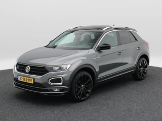 Volkswagen T-Roc 1.5 TSi 150 Pk Automaat R line | Black Style | Trekhaak | Stoelverwarming | Panorama dak | Camera | Adaptive Cruise | Climatronic | Carplay | 19 Inch | 58.509 Km !!