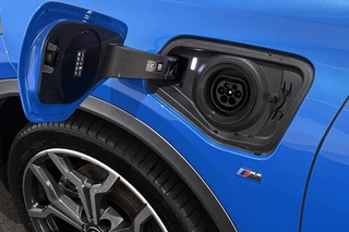 BMW X2 xDrive25e M Sport Panoramadak Harman Kardon Memory Head-Up / 35